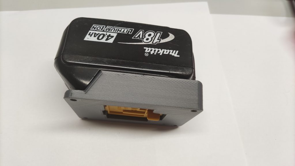 Akku-Aufnahme mit Kontaktplatte für 18V Akkus